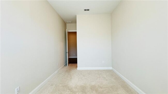 Building Photo - 205 Prairie Ln