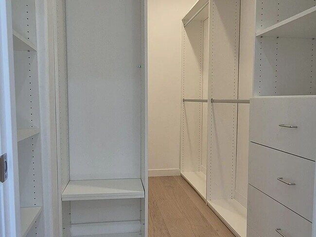 Building Photo - NO MIN CREDIT SCORE REQUIRED, BK OKAY, PAST EVICTION OKAY!, BACKGROUND FRIENDLY. Apply at "The Re...