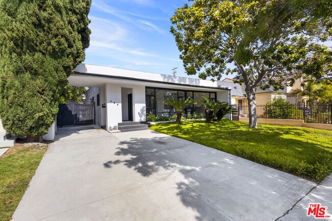 Building Photo - 130 Le Doux Rd