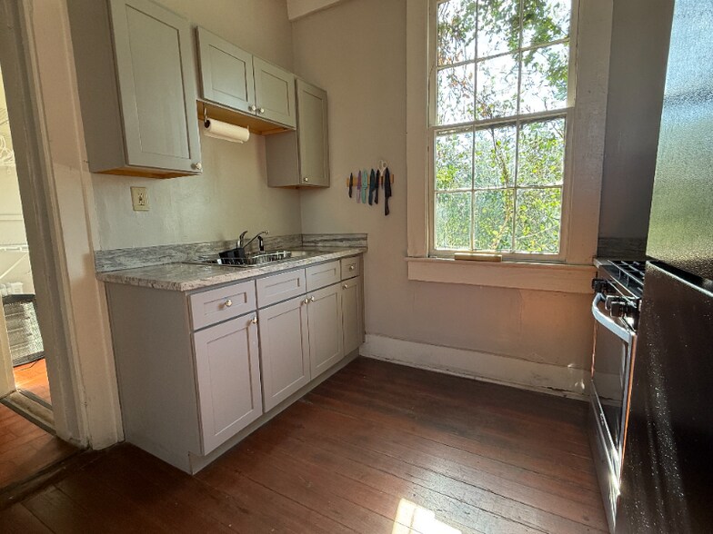 Building Photo - 2020-2022 Camp St