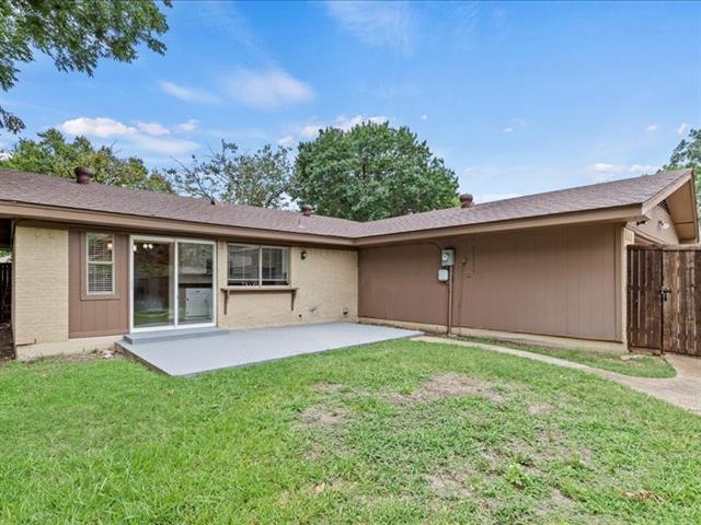 Building Photo - 2709 Leameadow Dr