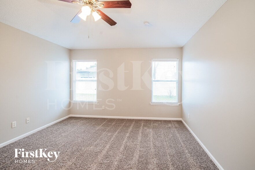 Building Photo - 528 Millhouse Ln