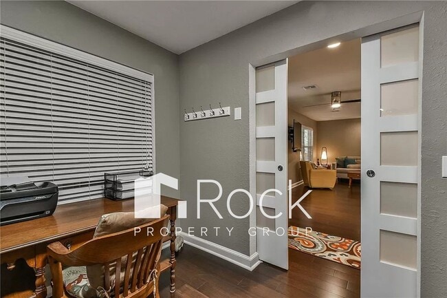 Building Photo - Urban Living in Downtown OKC - 2 Bedrooms/...