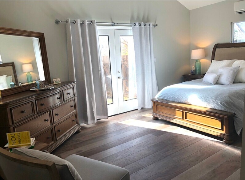 Building Photo - 2687 Ferdinand Rd