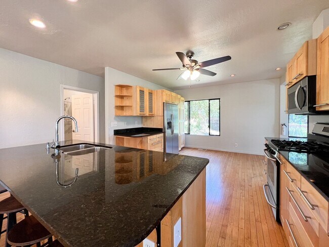 Building Photo - Vineyard-View Retreat with Bonus Room & Exceptional Outdoor Living