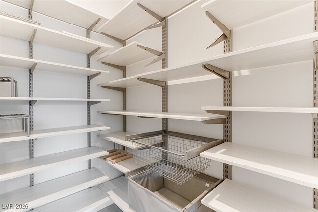 Building Photo - 214 Abbey Hill St