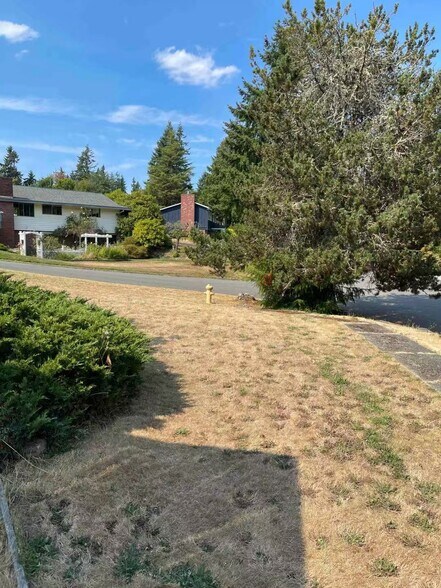 Building Photo - 852 171st Pl NE