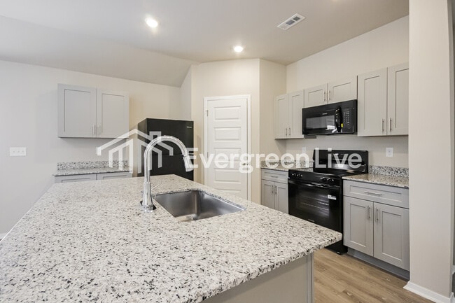 Building Photo - 2575 E Meramec St