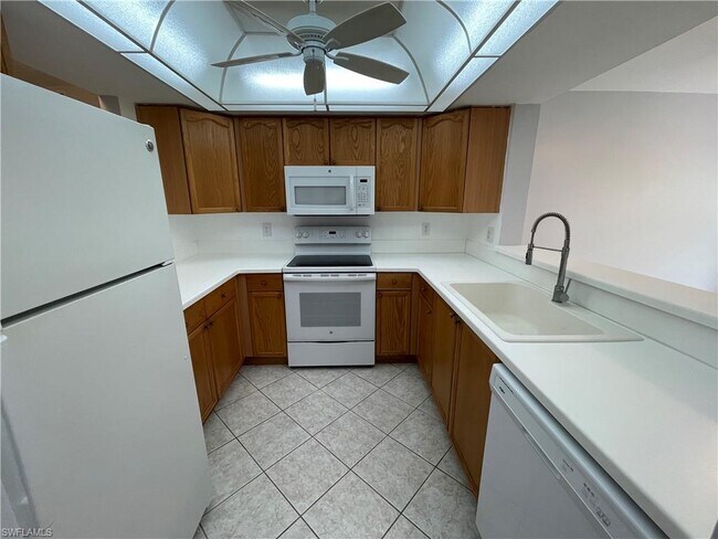 Building Photo - 28251 Pine Haven Way