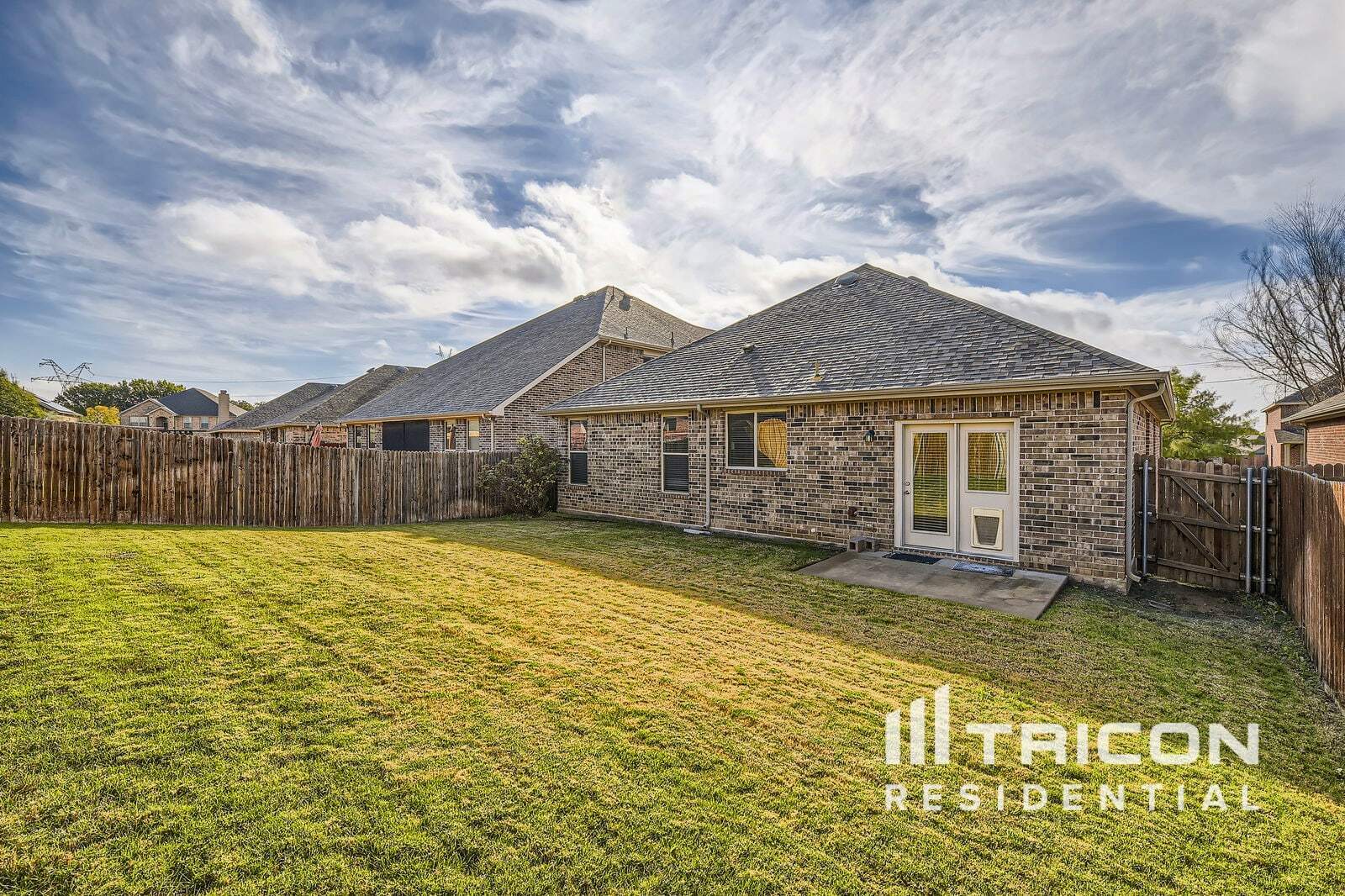 Building Photo - 1735 Oak Glen Dr