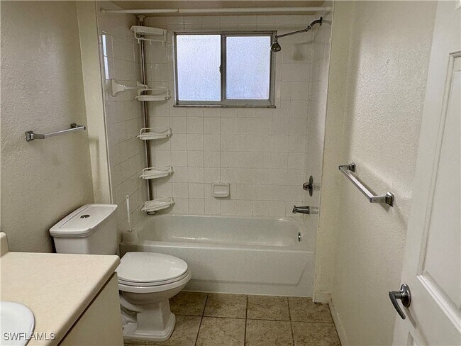 Building Photo - 8287 Key Royal Ln