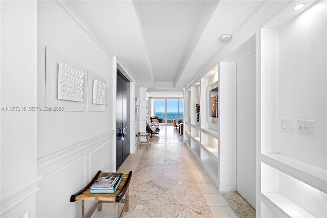 Building Photo - 789 Crandon Blvd