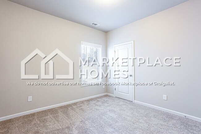 Building Photo - 232 W L Miller Dr