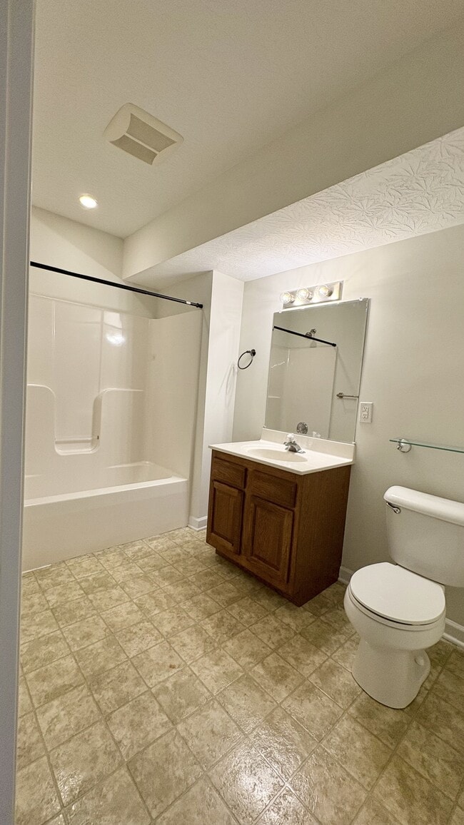 Building Photo - 24 Rosette Ln