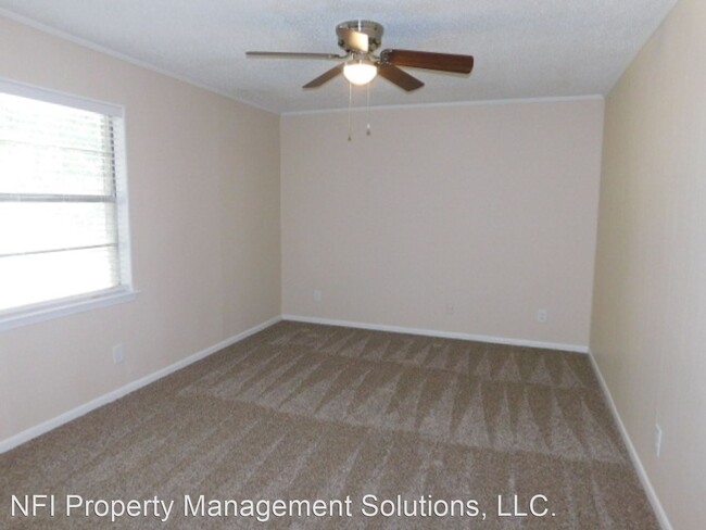 Building Photo - 3 br, 1.5 bath House - 5820 Sanders Street...