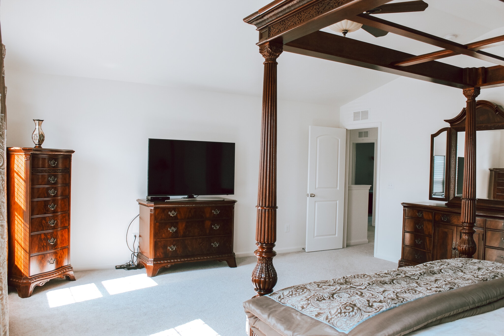 Master Bedroom - 117 Gibson Way