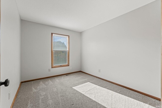 Building Photo - 6104 Crofton Dr