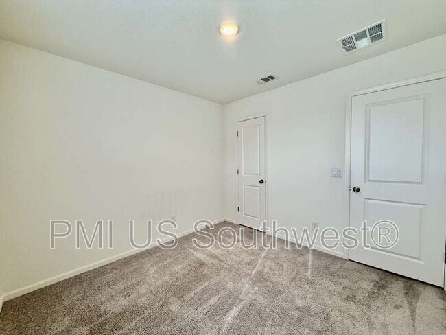 Building Photo - 2167 Cottonwood Crk Cir