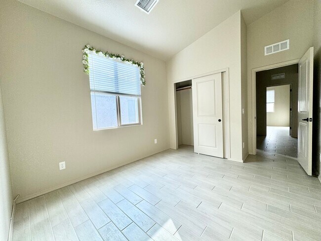 Building Photo - 3BR/2BA/2CG, 1570 sq.ft. rental built in 2022 in Sierra Vista, AZ