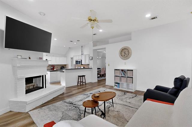 Building Photo - 743 Pulitzer Ln