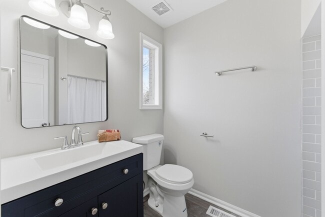 Building Photo - FULLY RENOVAYED TOWNHOME @ KENNESAW, REMARKABLE VALUE!!