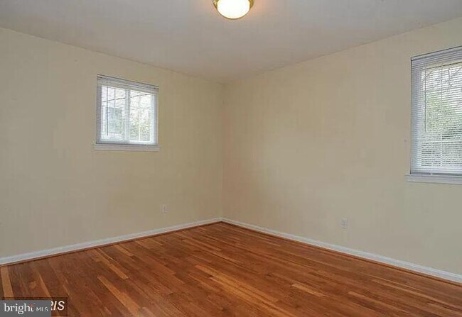 Building Photo - 8707 Greystone Pl