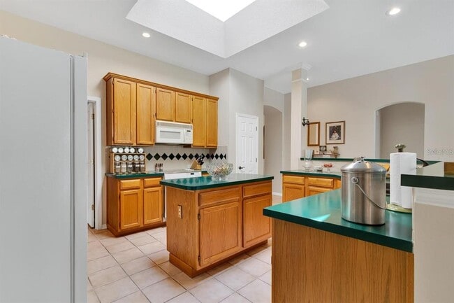 Building Photo - 13903 Bluewater Cir