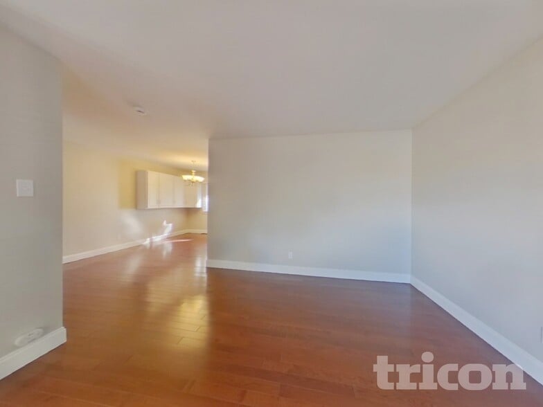 Building Photo - 3134 S Richfield St