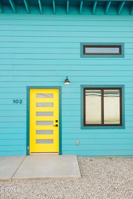 Building Photo - 187 W Park Row Ave