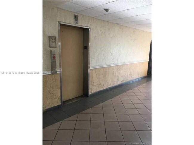 Building Photo - 5755 W 20th Ave