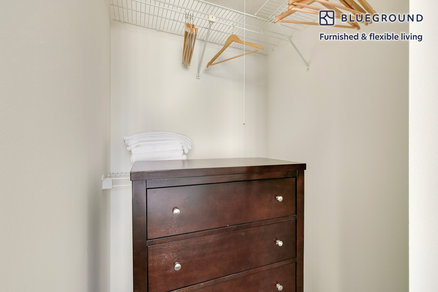 Building Photo - 77 W Huron St