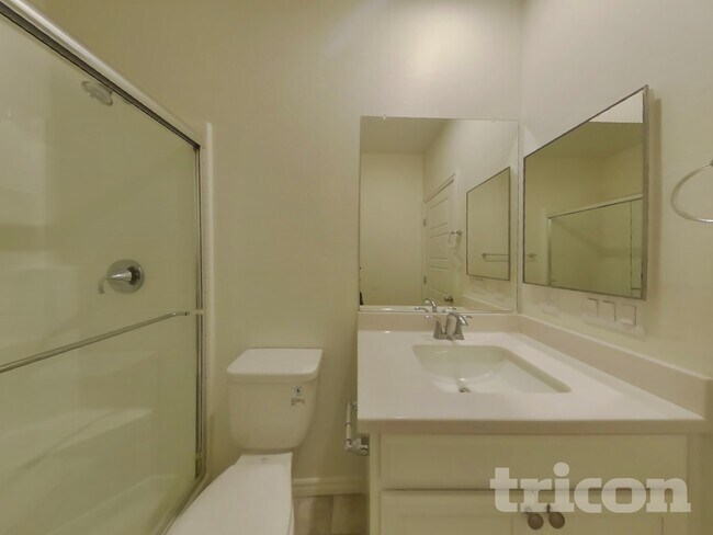 Building Photo - 6563 Smithville Ave