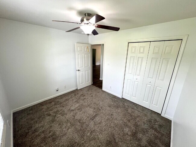 Building Photo - 505 Paula Dr