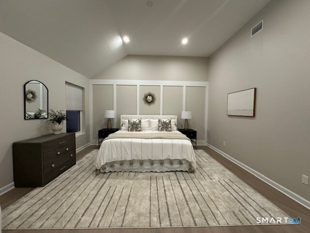 Building Photo - 74 Soundview Ave