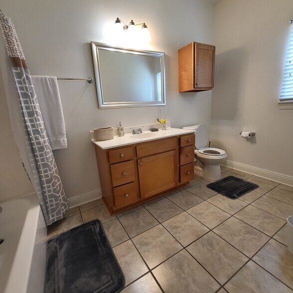 Building Photo - 6226 Lafaye St