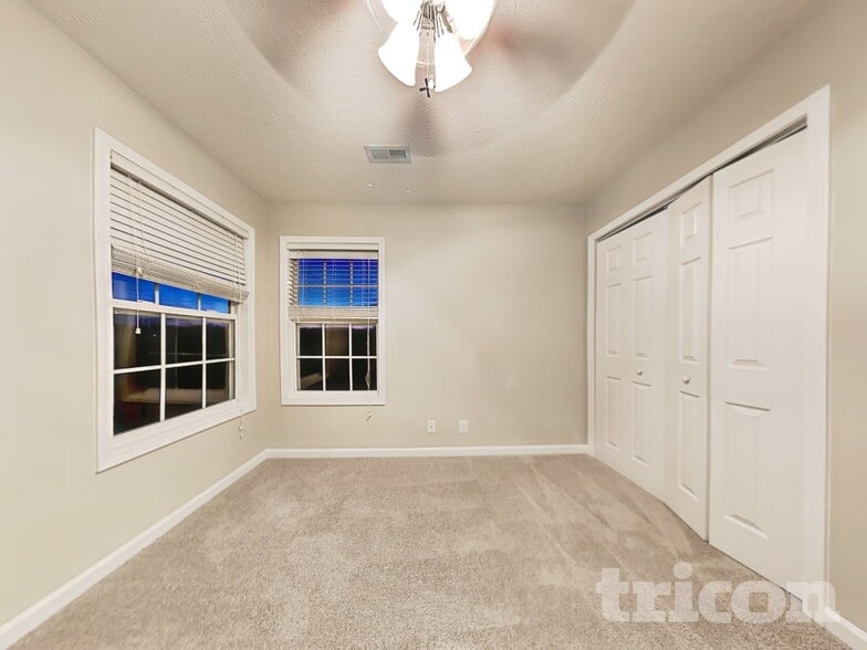 Building Photo - 1612 Broad Cir