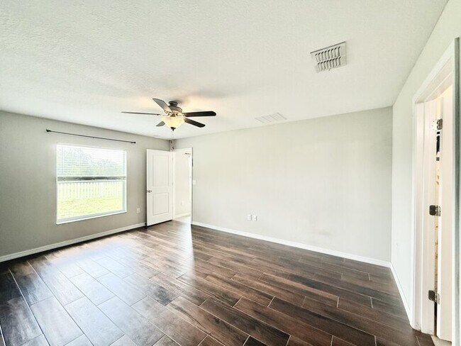 Building Photo - 17134 White Mangrove Dr