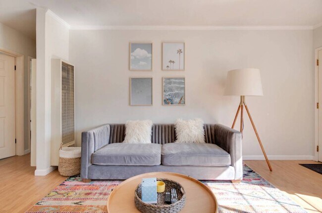 Building Photo - 12429 Wagner St