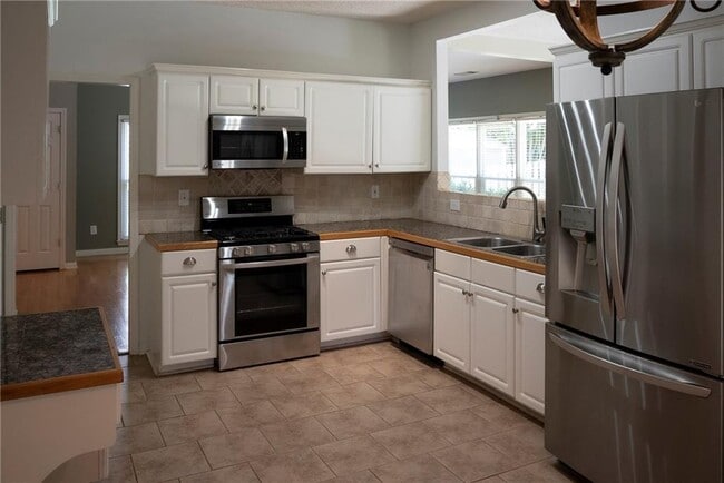 Building Photo - 9935 Barston Ct