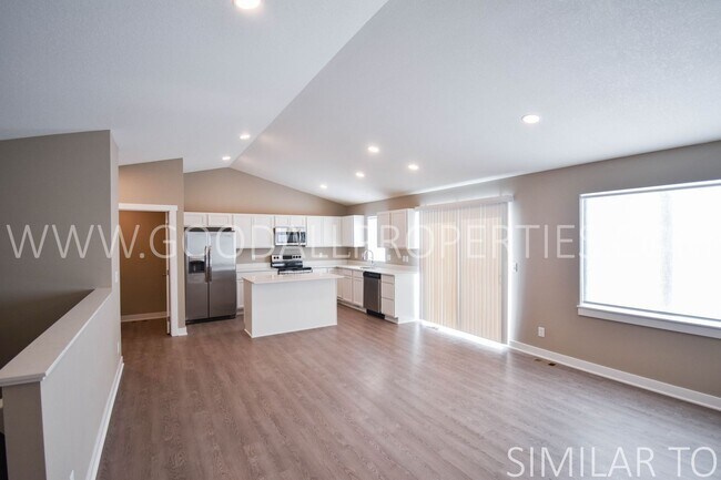 Building Photo - Must see this 4 Bedroom Walkout Ranch Style in Desoto