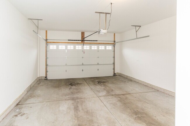 Building Photo - 10723 Clock Tower Dr