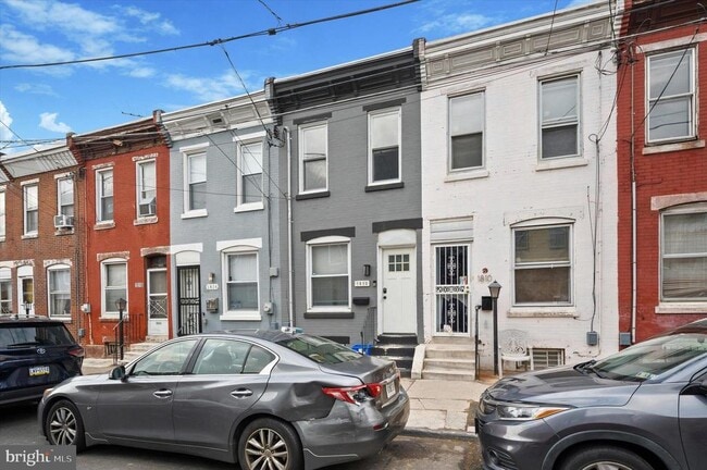 Building Photo - 1812 E Albert St