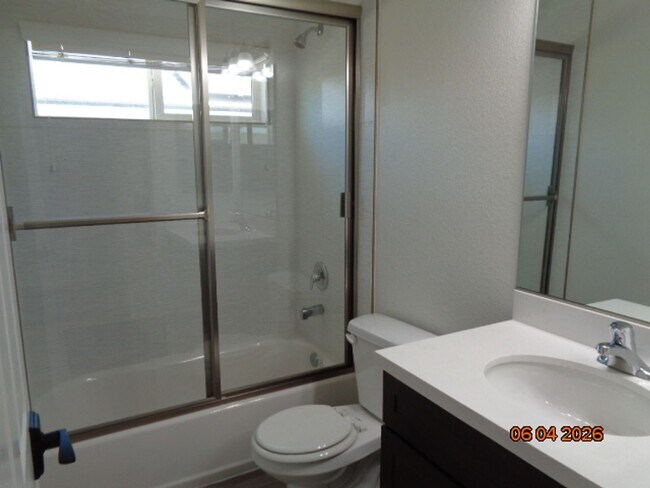 Building Photo - Executive Home in West Lancaster