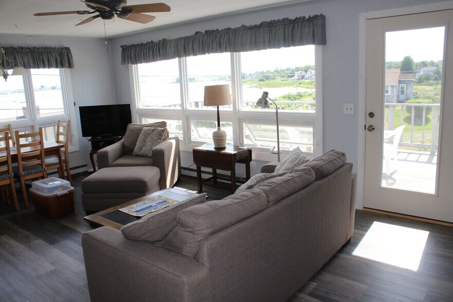 Building Photo - 652 Jerry Brown Farm Rd