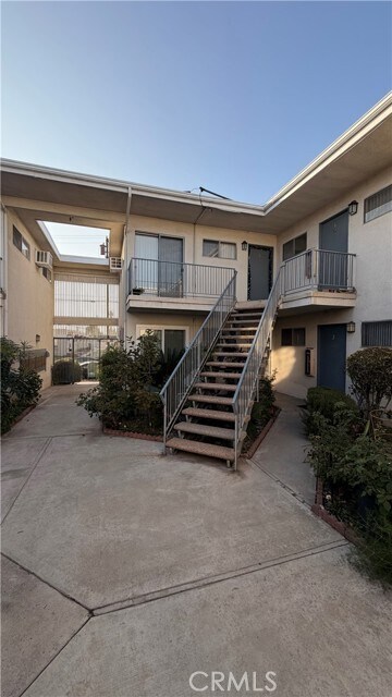 Building Photo - 908 Marguerita Ave