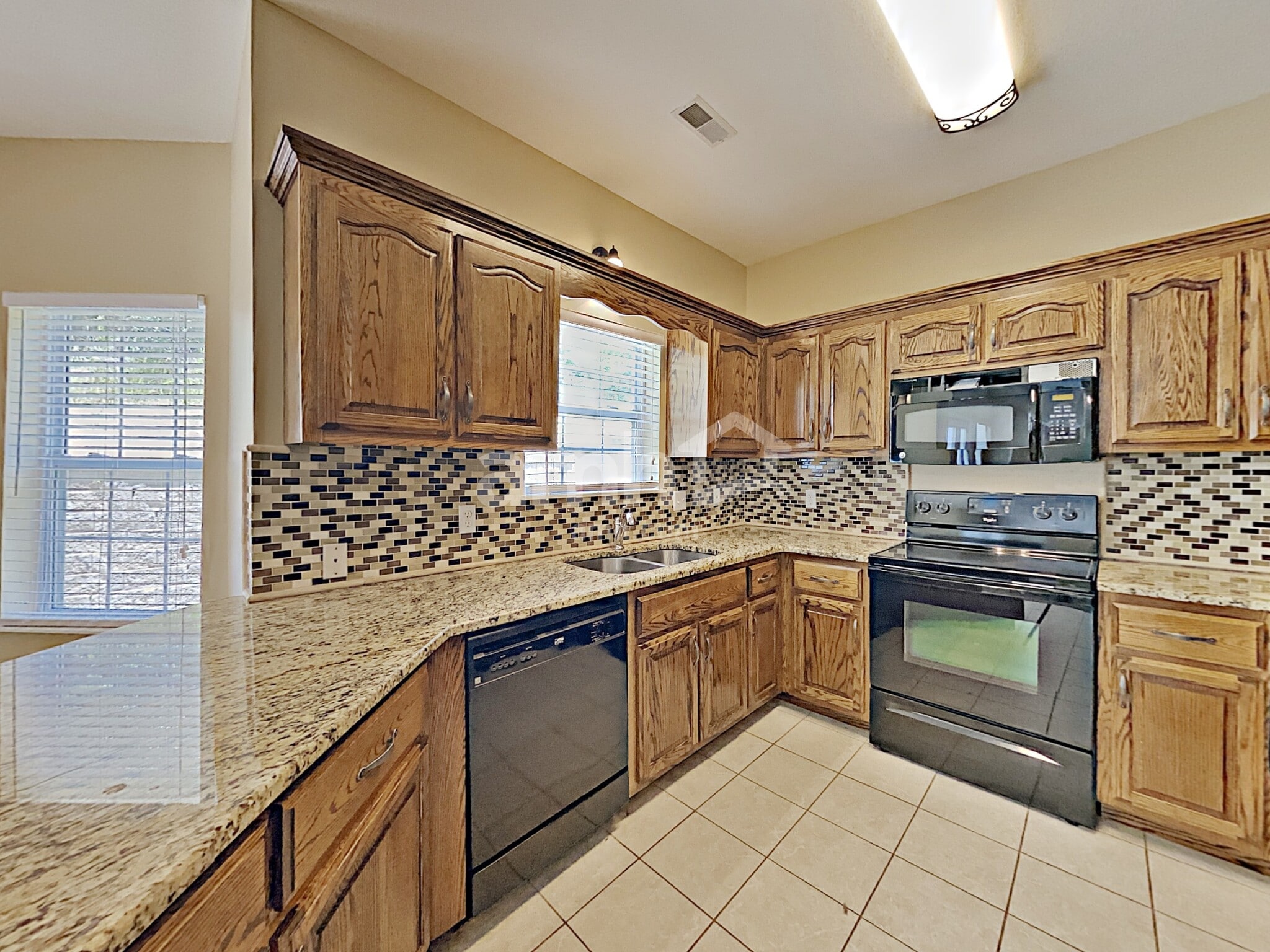 Building Photo - 1001 High Ridge Dr N