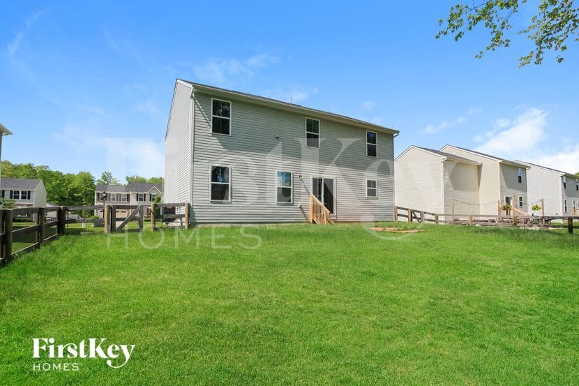 Building Photo - 1500 Winwood Dr