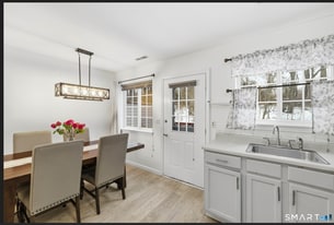 Building Photo - 310 Boston Post Rd