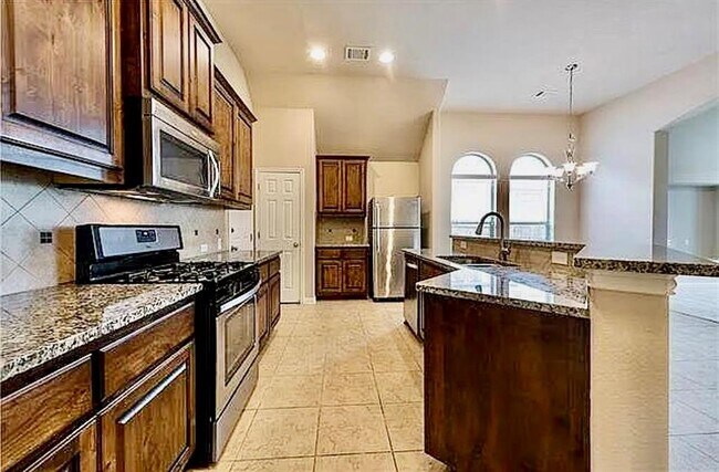 Building Photo - 2712 Santa Domingo Dr