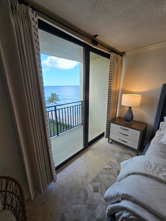 Building Photo - 5460 N Ocean Dr